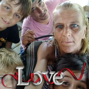 Meet your Posher, Devita